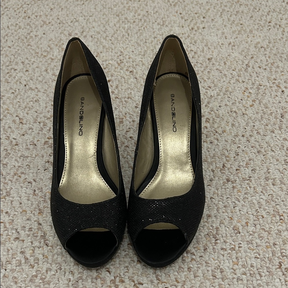 Bandolino Glittering Black Peep Toe Heels